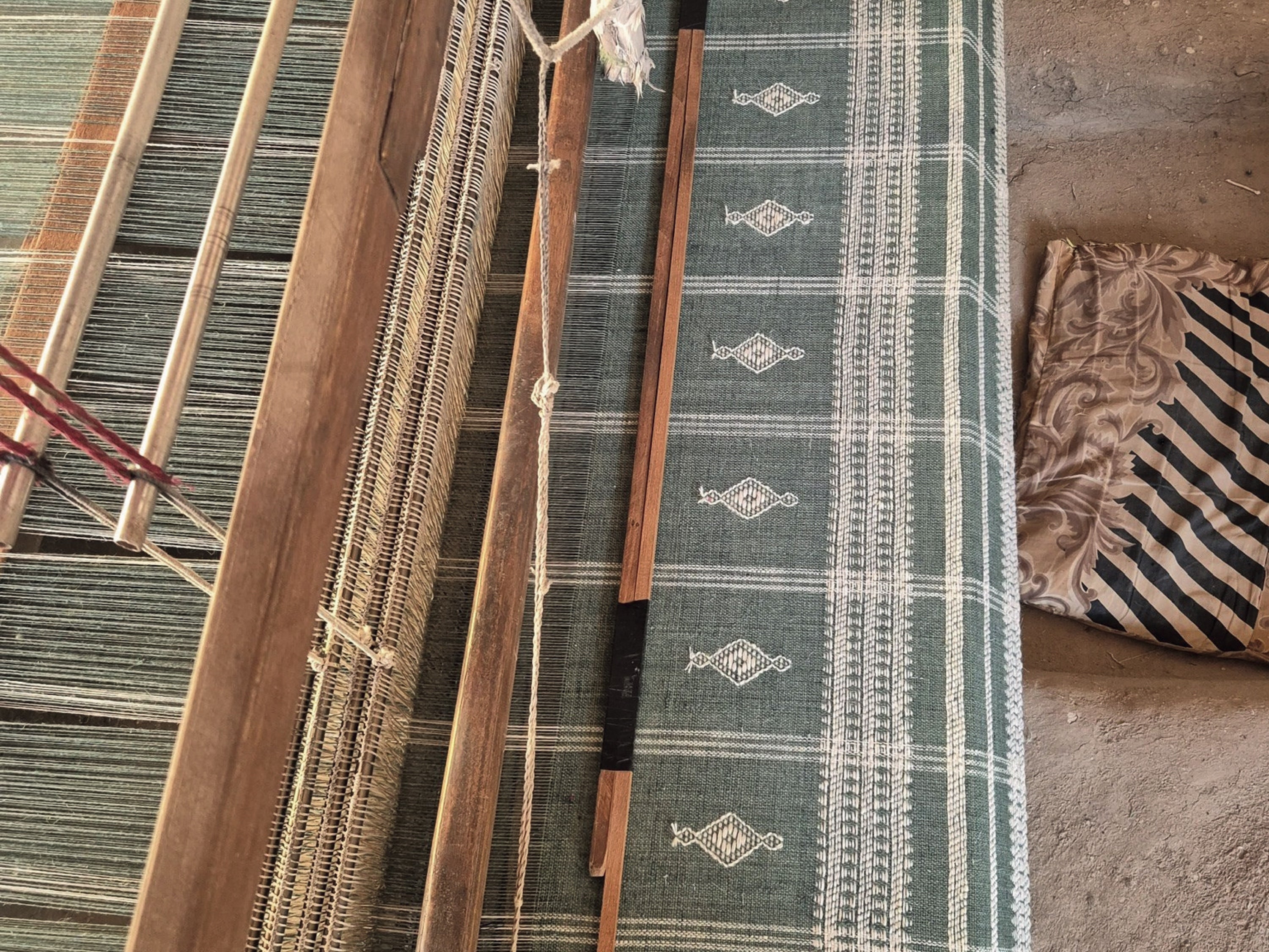 Sage Couch Throw, Indian Coverlet, Green Woolen Sofa Cover, Cute Throw Blanket, Luxurious Bedspread, Bed Runner for Home Sweet Home - EMRALD