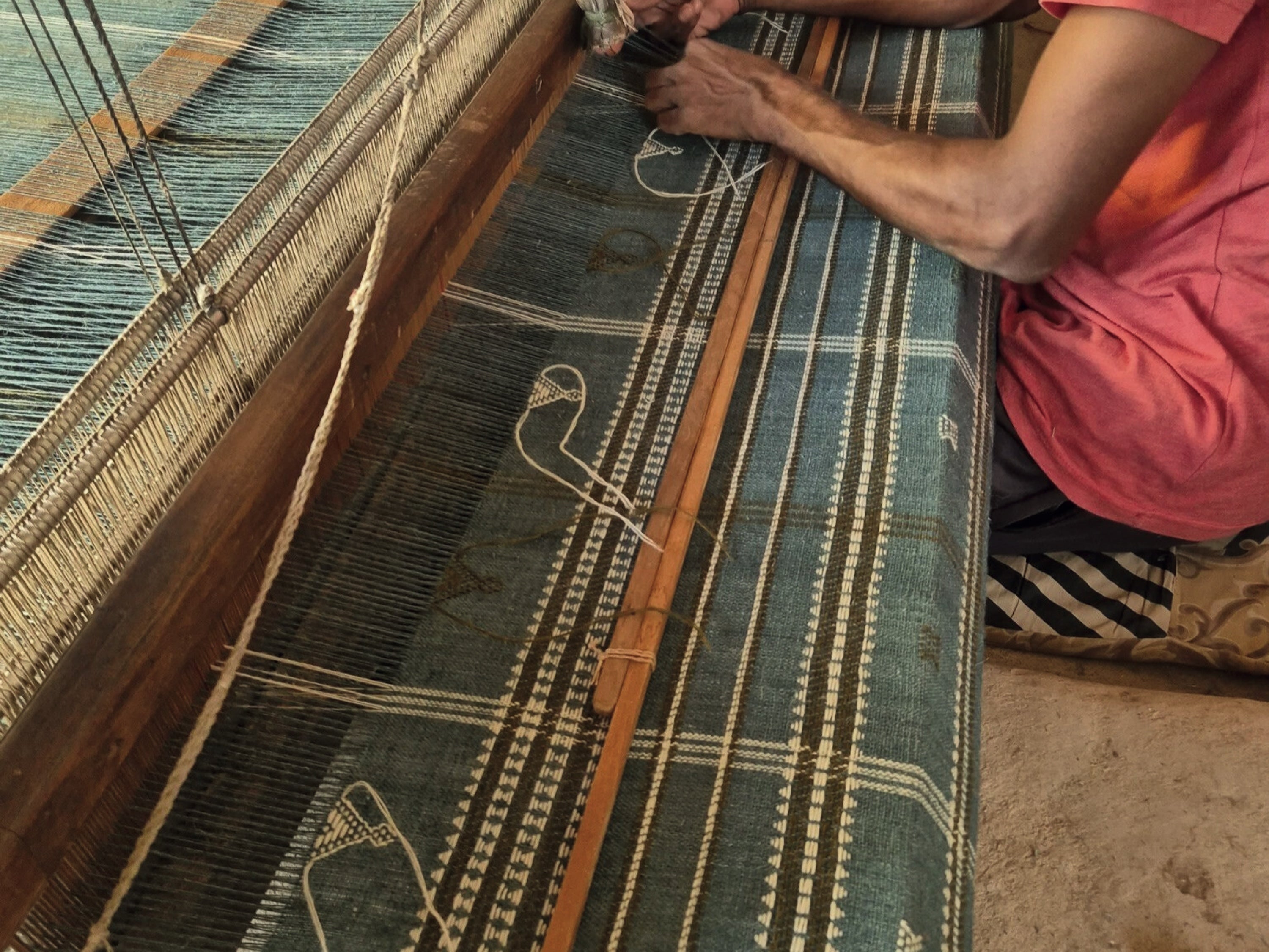 Vintage Wool Blanket, Teal Indian Coverlet, Sofa Throw, Blue Couch Cover, Bed Runner, Blue Woolen Bedspread, Housewarming Gift - LAPIS