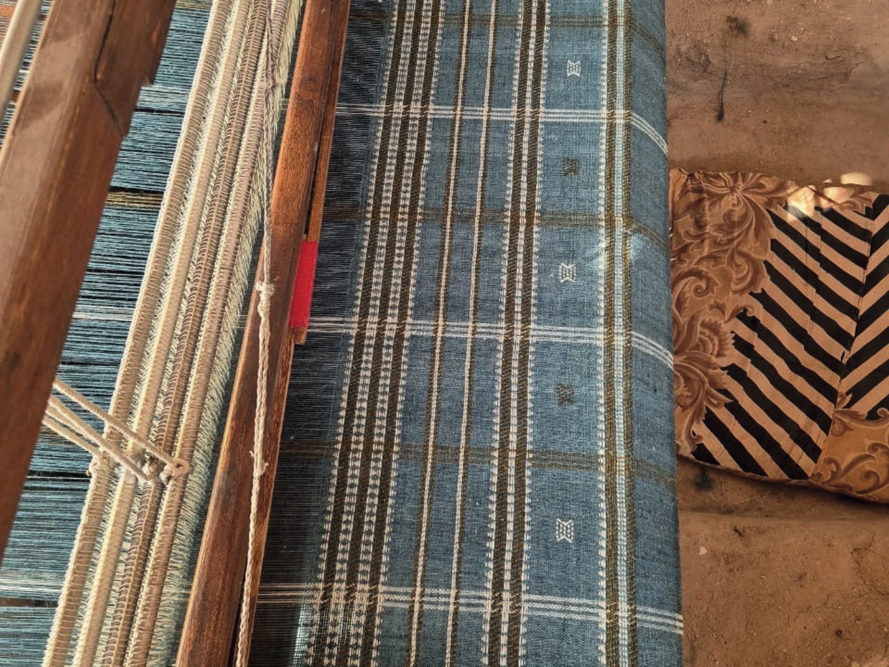 Vintage Wool Blanket, Teal Indian Coverlet, Sofa Throw, Blue Couch Cover, Bed Runner, Blue Woolen Bedspread, Housewarming Gift - LAPIS