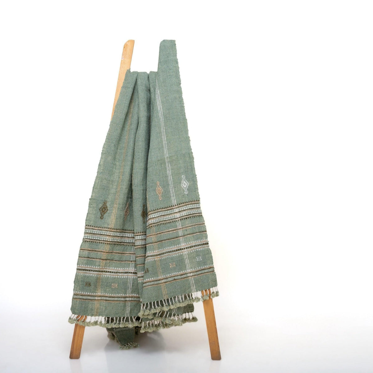 Throw Hand Loomed
