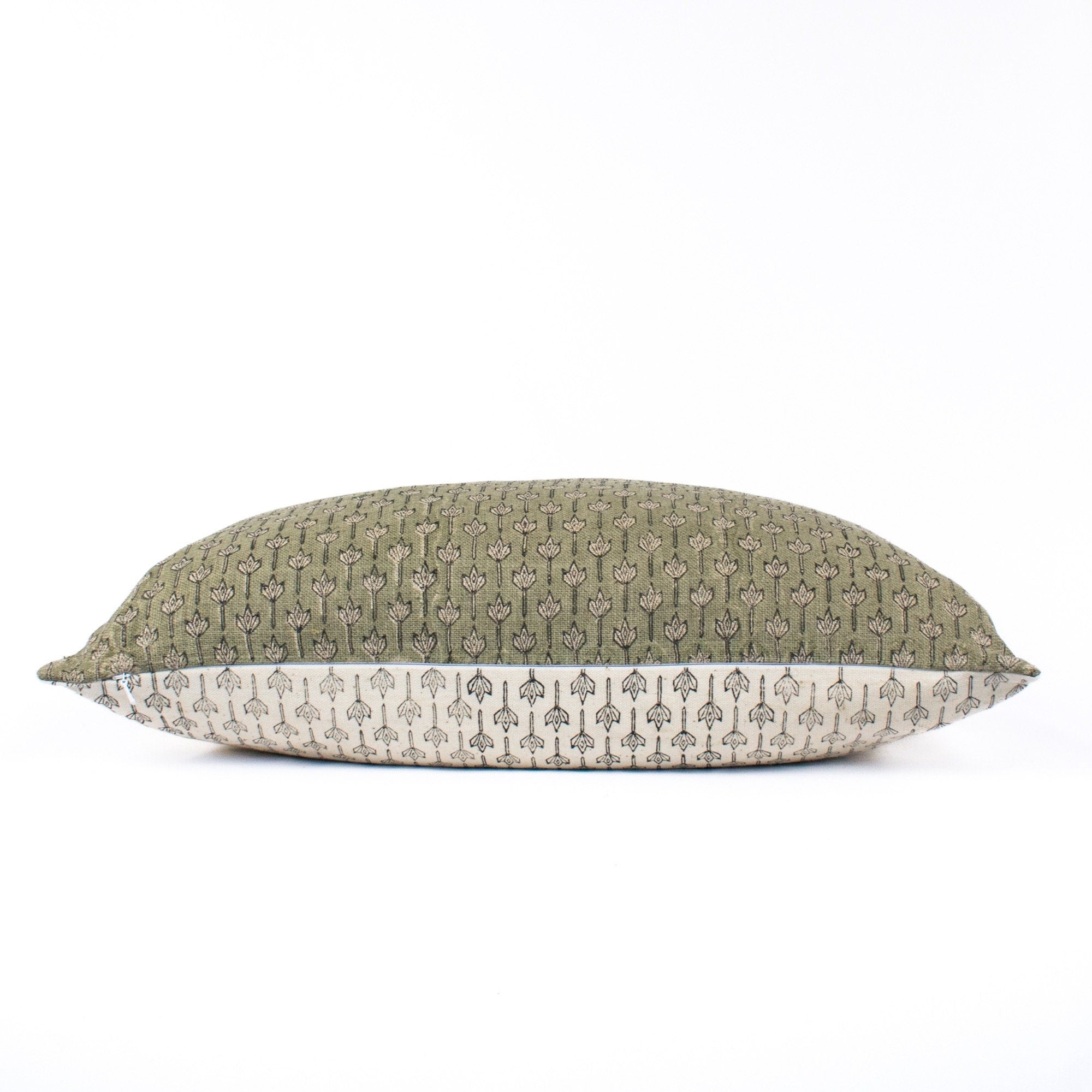 bed throw pillow set