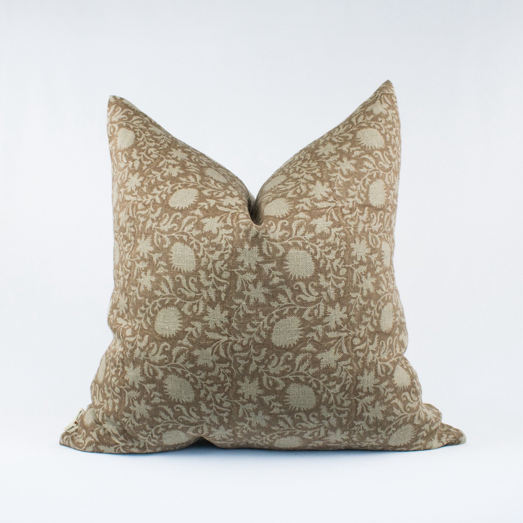 pillow decor for bed