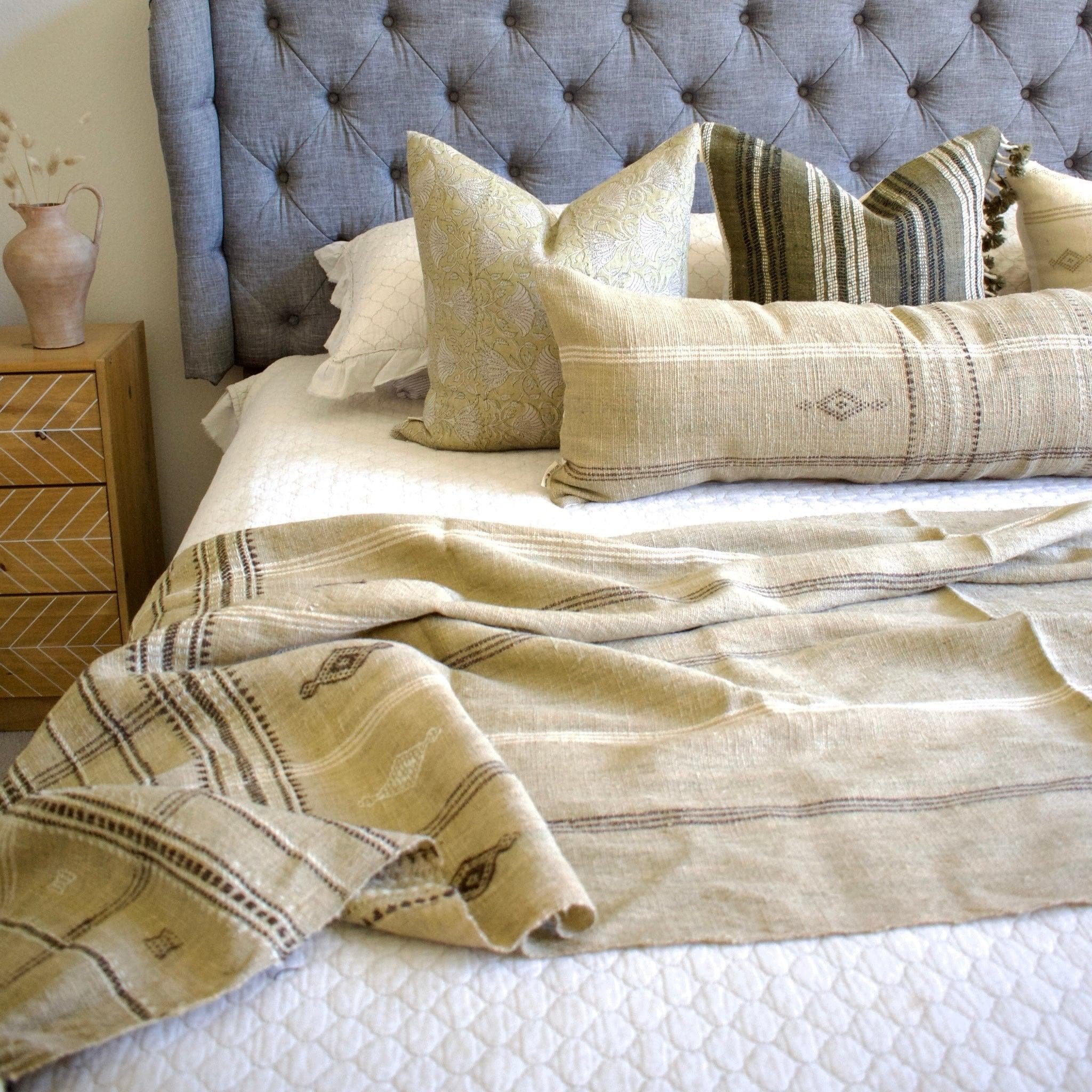 Throw Decorative