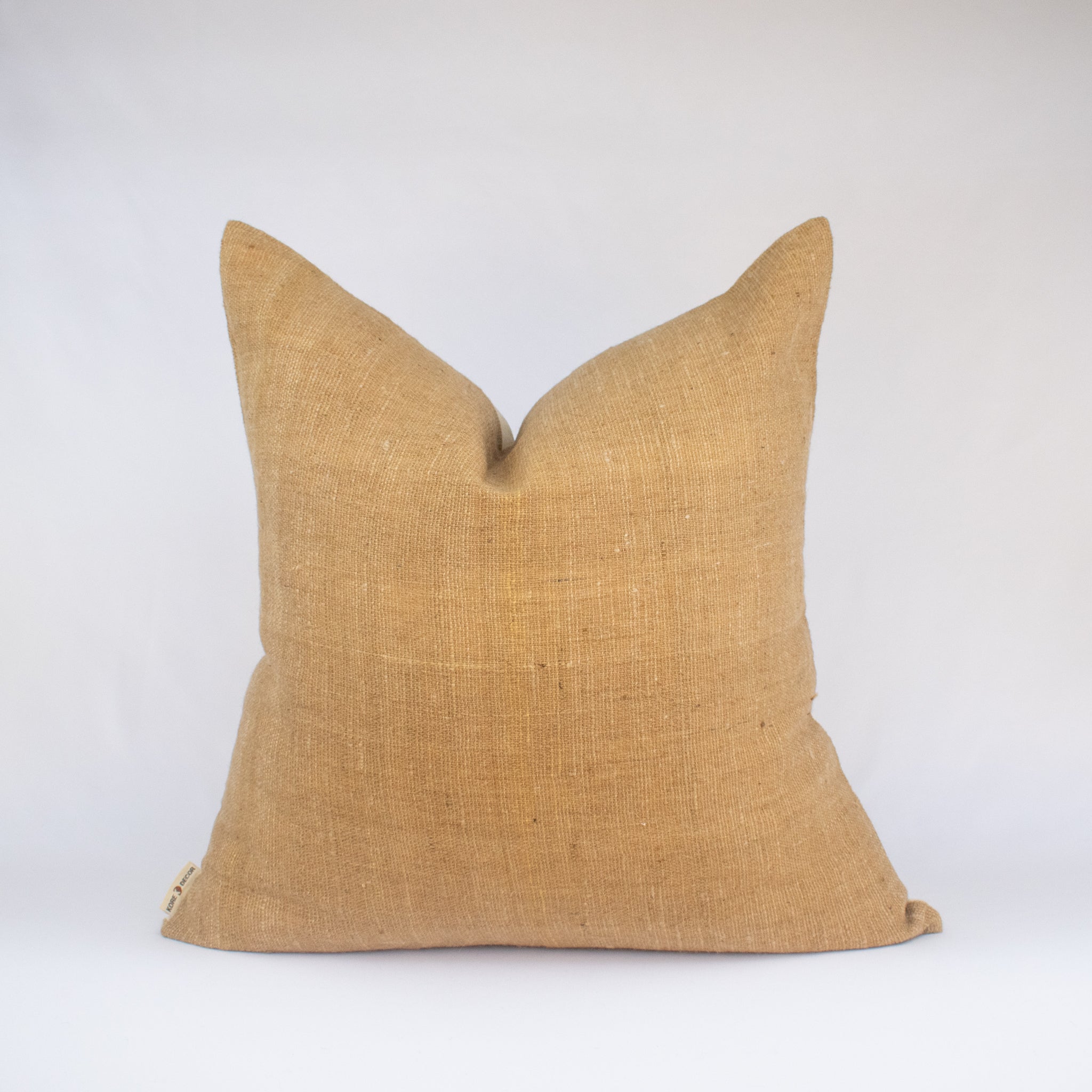 throw pillow